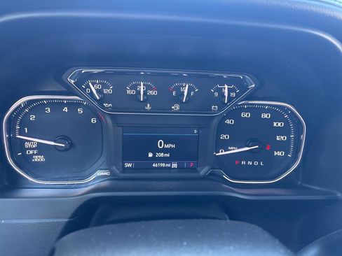 Used 2020 GMC Sierra 1500 SLE w/ SLE Value Package image 10