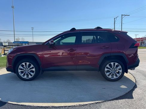 Used 2024 Toyota RAV4 XLE Premium image 4