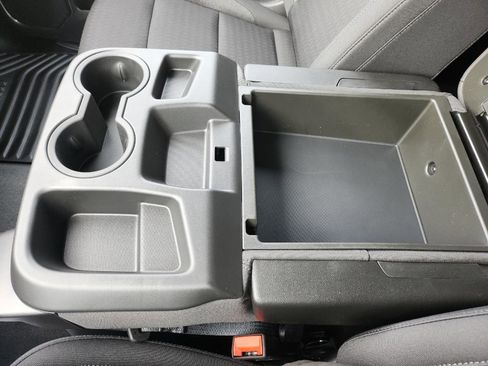 Used 2024 GMC Sierra 1500 Elevation image 36