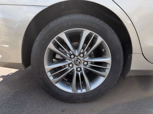 Used 2016 Toyota Camry SE FWD image 12