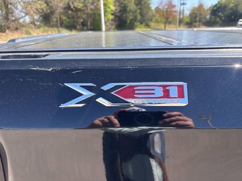 Used 2023 GMC Sierra 1500 SLT w/ SLT Premium Package image 11