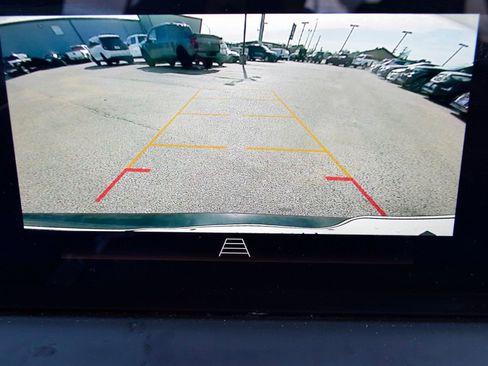 Used 2024 Buick Encore GX Sport Touring image 5