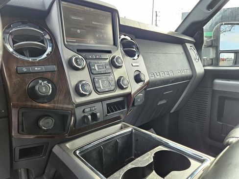 Used 2013 Ford F250 Lariat w/ Lariat Ultimate Pkg image 14