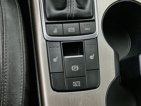 Used 2017 Kia Optima EX FWD image 25