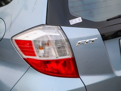 Used 2011 Honda Fit image 8