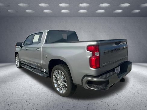 Used 2024 Chevrolet Silverado 1500 High Country w/ High Country Premium Package AWD/4WD image 8