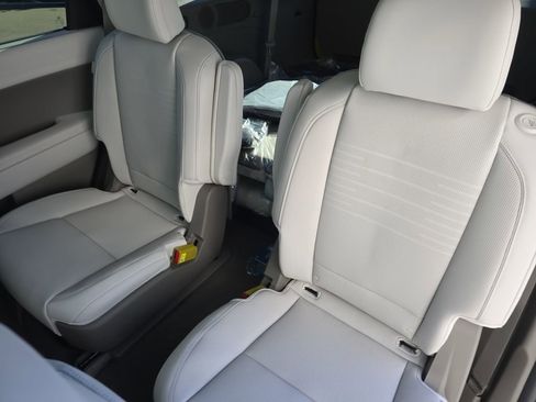 New 2026 Hyundai Palisade Limited FWD image 16