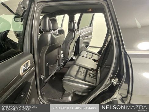 Used 2015 Jeep Grand Cherokee Limited w/ Trailer Tow Group IV AWD/4WD image 12