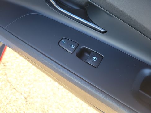 Used 2022 Hyundai Elantra N FWD image 9