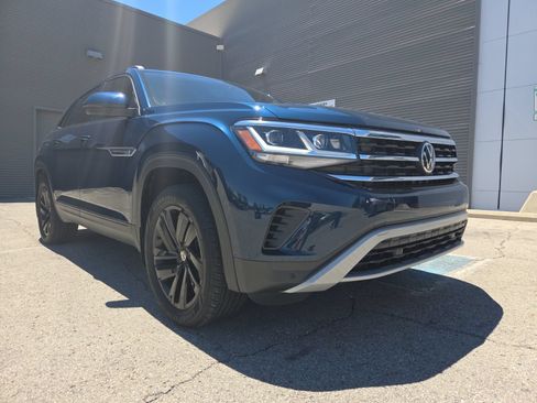 Certified 2023 Volkswagen Atlas Cross Sport SE w/ Black Wheel Package AWD/4WD image 30