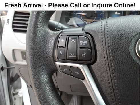 Used 2020 Toyota Sienna L FWD image 16