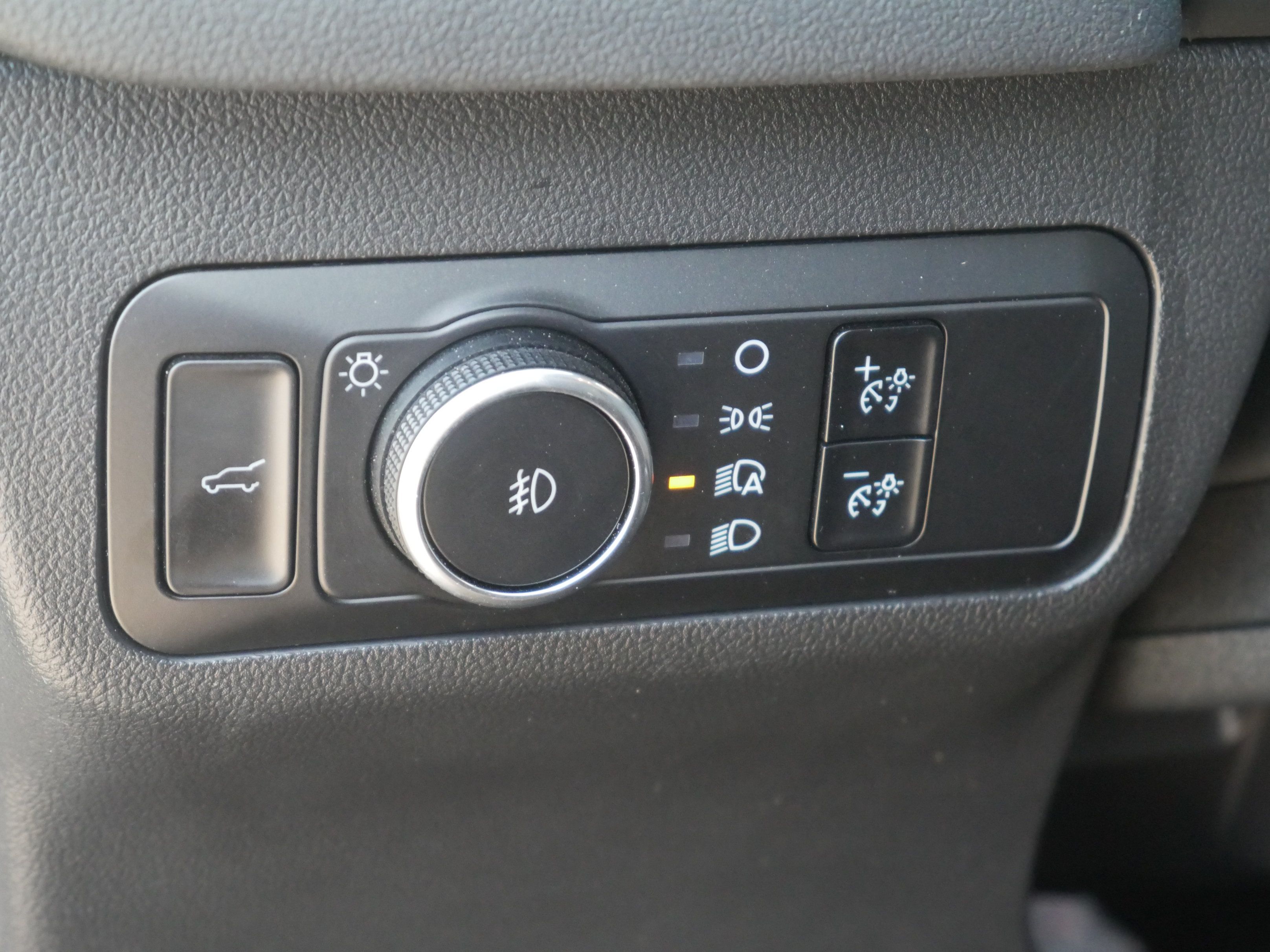 Certified 2025 Ford Escape Platinum AWD/4WD image 5