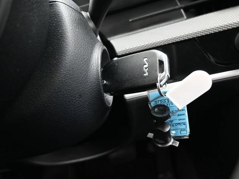Used 2024 Kia Sportage LX AWD/4WD image 29