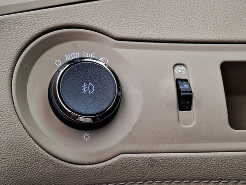 Used 2013 Buick LaCrosse Leather image 25