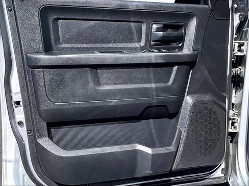 Used 2015 RAM 1500 Express AWD/4WD image 25