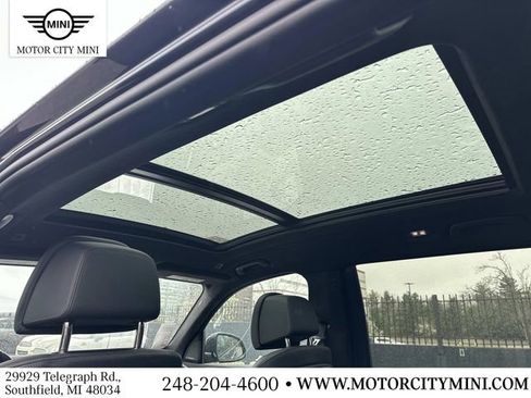 Used 2022 BMW X7 xDrive40i w/ M Sport Package AWD/4WD image 17