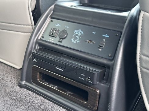 New 2025 Ford Transit 150 Low Roof AWD image 23