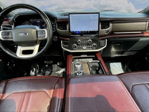 Used 2022 Ford Expedition Limited AWD/4WD image 9