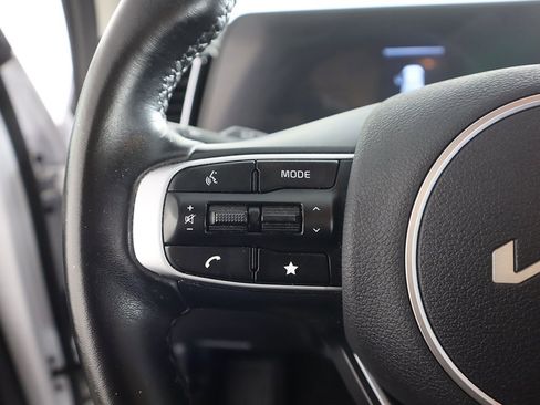 Used 2024 Kia Sportage EX image 42