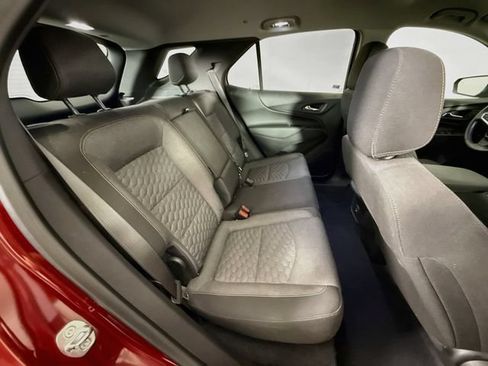 Used 2021 Chevrolet Equinox LT FWD image 26