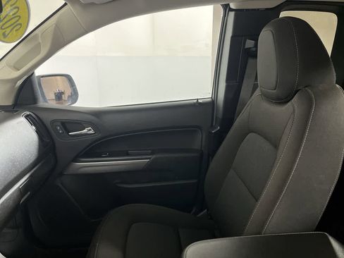 Used 2022 Chevrolet Colorado LT w/ Fleet Safety Package image 24