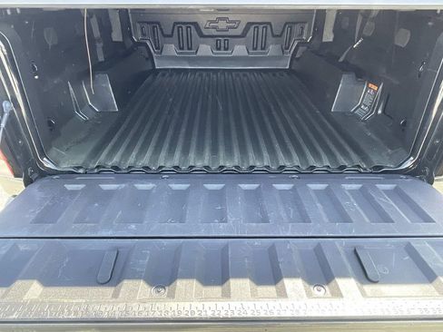 Used 2023 Chevrolet Colorado LT w/ LT Convenience Package image 12