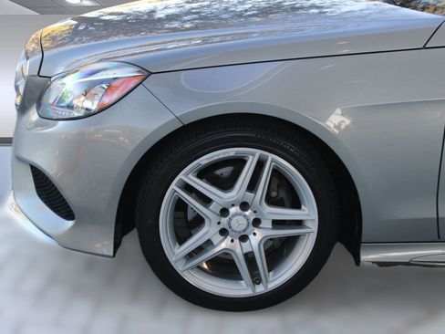 Used 2014 Mercedes-Benz E 350 Sedan image 19