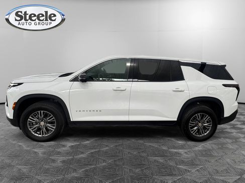 Certified 2024 Chevrolet Traverse LS FWD image 2