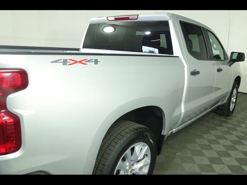 Used 2022 Chevrolet Silverado 1500 Custom AWD/4WD image 21