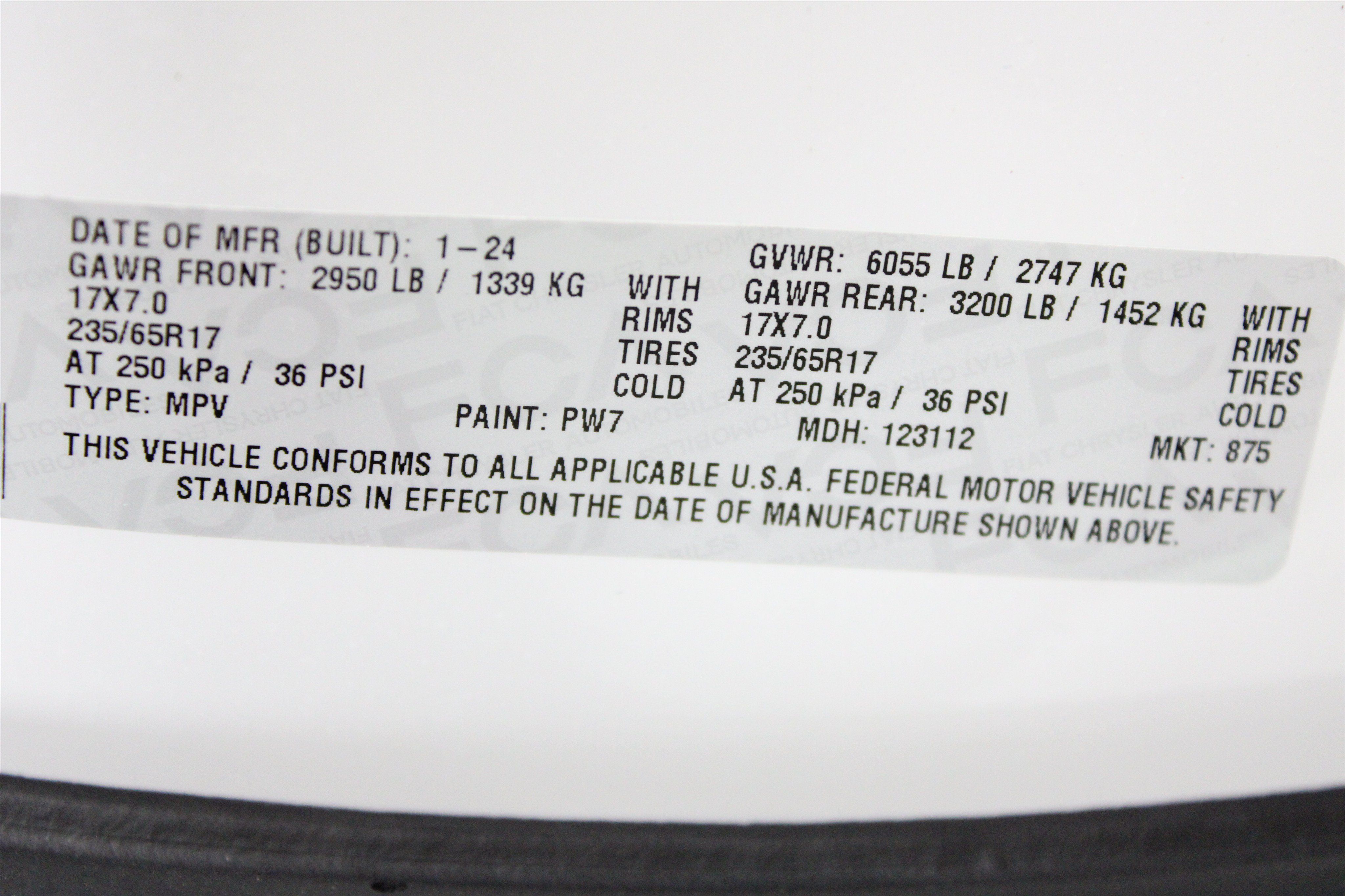 Used 2024 Chrysler Voyager LX FWD image 40
