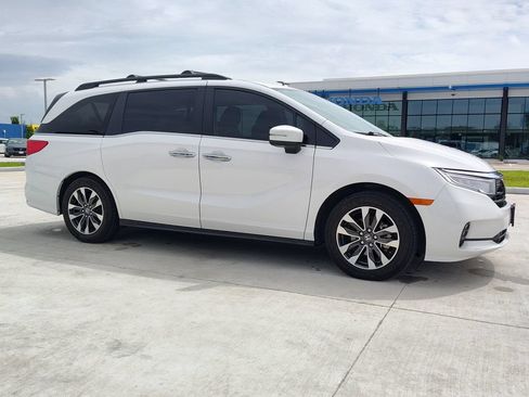 Used 2024 Honda Odyssey EX-L image 14