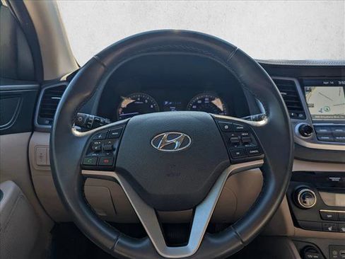 Used 2017 Hyundai Tucson Limited image 11