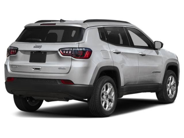 Certified 2025 Jeep Compass Limited w/ Elite Group AWD/4WD image 2