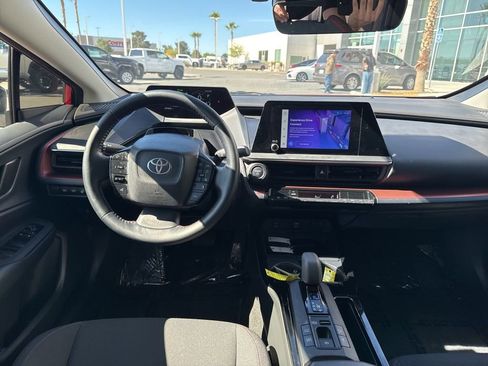 Used 2024 Toyota Prius Prime SE image 15