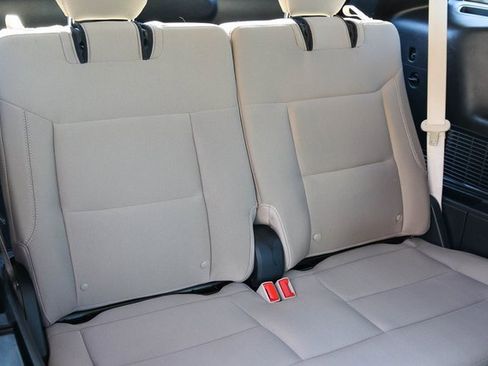 Used 2022 Ford Explorer XLT image 20