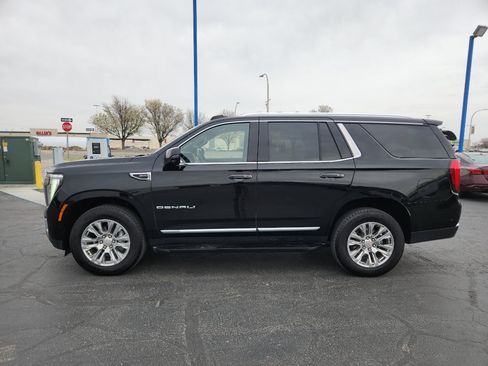 Used 2025 GMC Yukon Denali AWD/4WD image 2