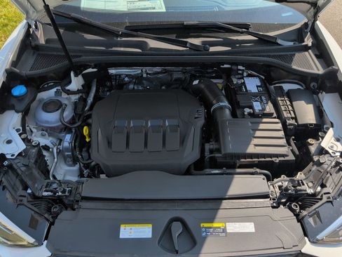 New 2025 Audi Q3 2.0T Premium image 27