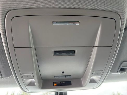 Used 2017 GMC Sierra 1500 SLE w/ SLE Value Package image 30