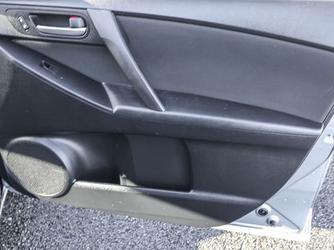 Used 2012 MAZDA MAZDA3 i Touring image 37