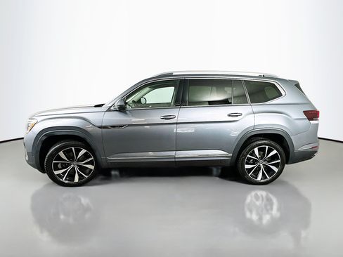 Used 2024 Volkswagen Atlas SEL Premium R-Line AWD/4WD image 4