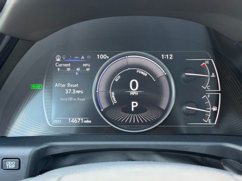 Used 2025 Lexus ES 300h w/ Premium Package FWD image 23