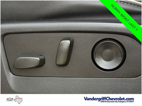 Used 2022 Chevrolet Suburban Premier w/ Premium Package AWD/4WD image 21
