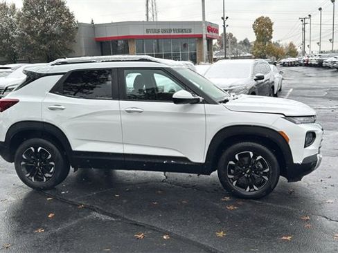 Used 2022 Chevrolet TrailBlazer LT w/ Convenience Package image 28