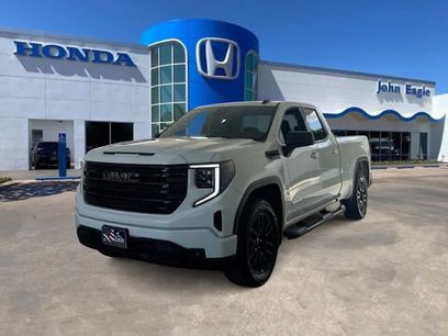 Used 2023 GMC Sierra 1500 Elevation