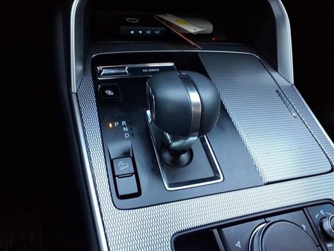 Used 2025 MAZDA CX-70 Plug-In Hybrid w/ Premium Pkg image 26