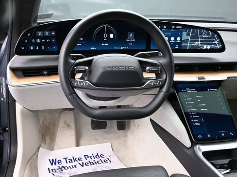 Used 2024 Lucid Air Pure image 31