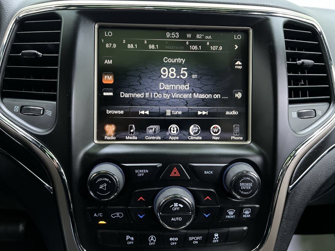 Used 2016 Jeep Grand Cherokee Limited AWD/4WD image 22