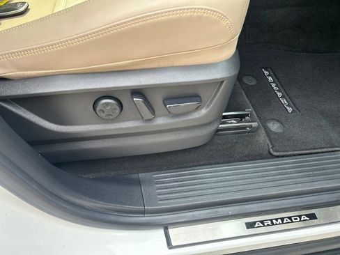 Certified 2025 Nissan Armada Platinum RWD image 35