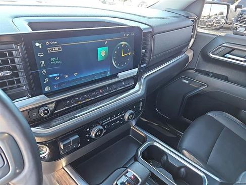 Used 2022 Chevrolet Silverado 1500 LTZ w/ Technology Package image 19