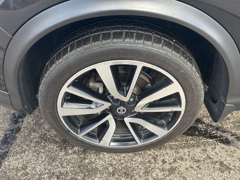 Used 2019 Nissan Rogue Sport SL w/ Premium Package image 11